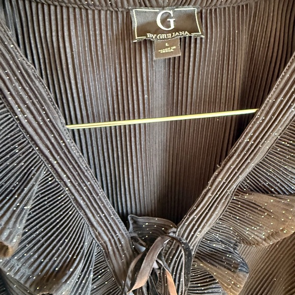 G by Giuliana Black Sparkly Long Sleeve Ruffle Blouse - Picture 5 of 5